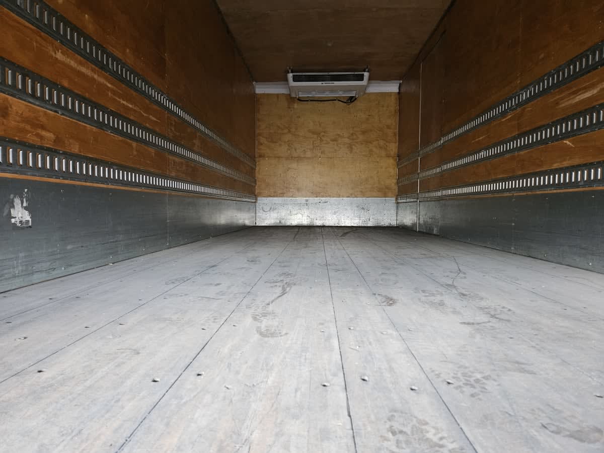 2020 Freightliner/Mercedes M2 106 243385