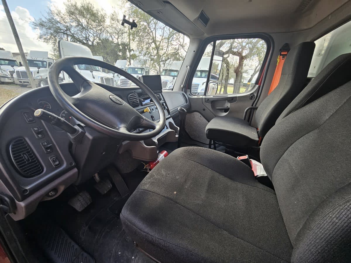 2020 Freightliner/Mercedes M2 106 243385