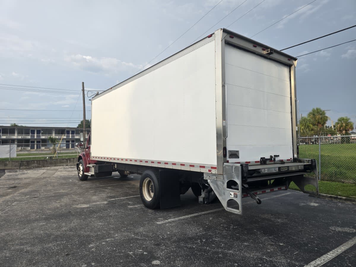 2020 Freightliner M2 106 in Tampa, FL — photo 4