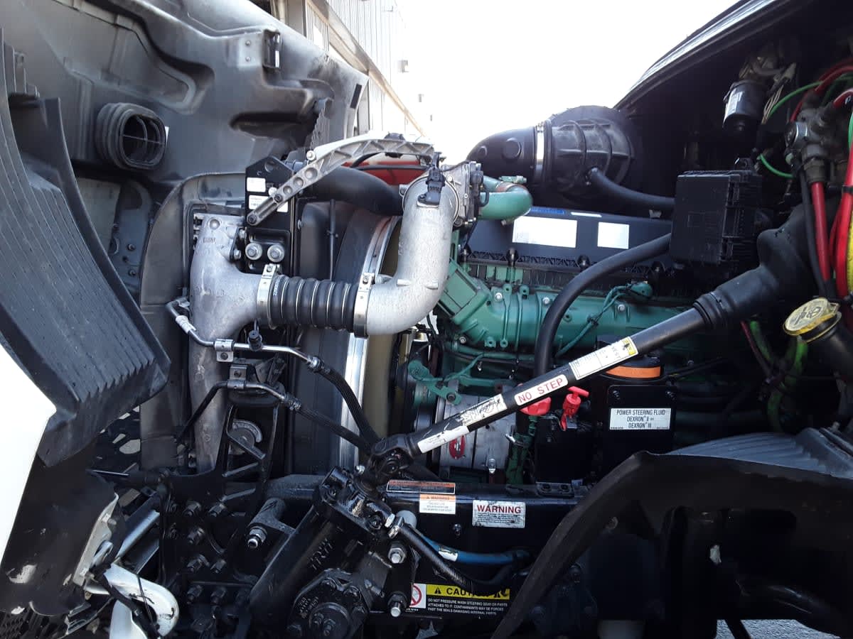 2020 Volvo VNR64T-640 243424