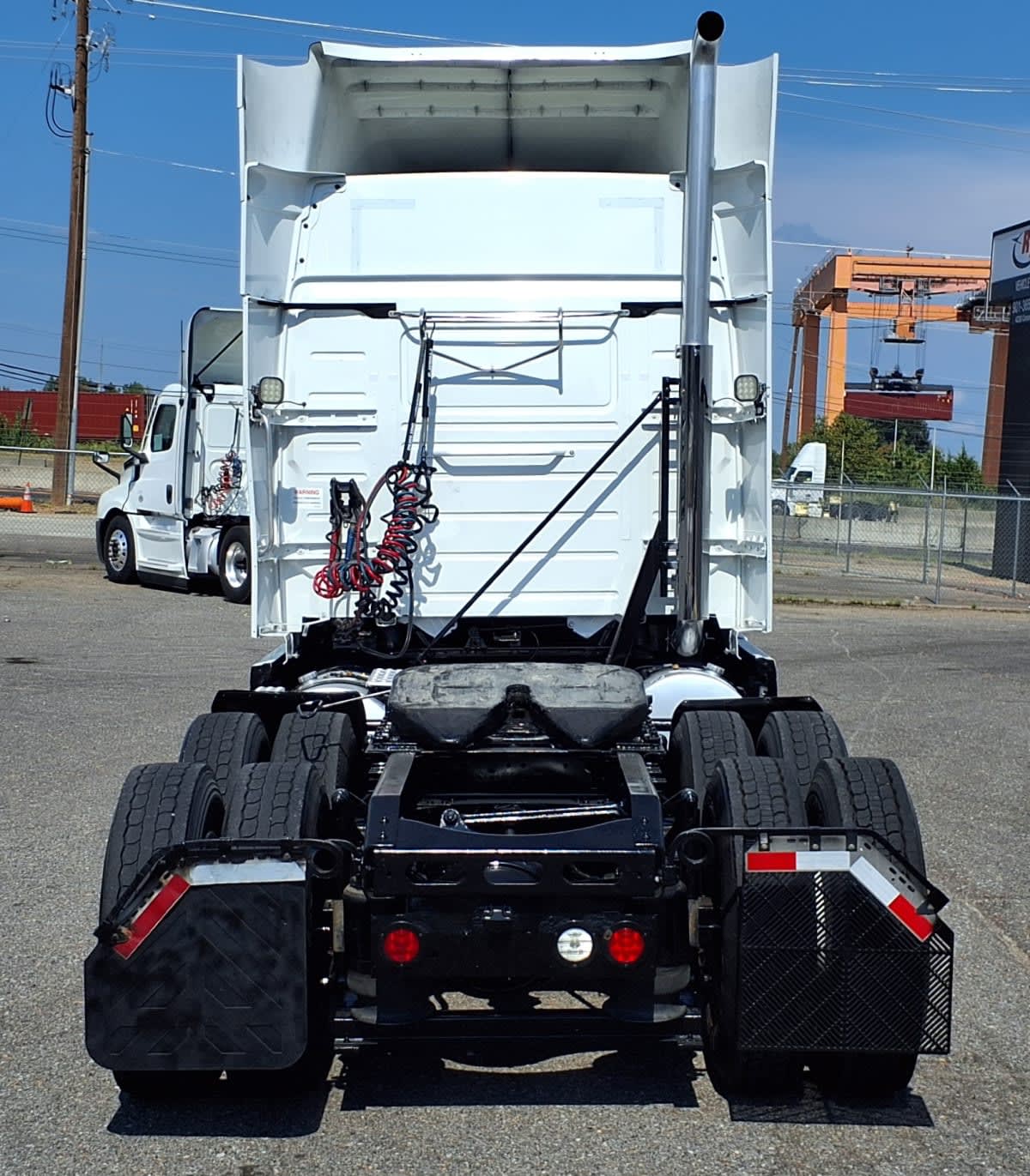 2020 Volvo VNR64T-640 243453