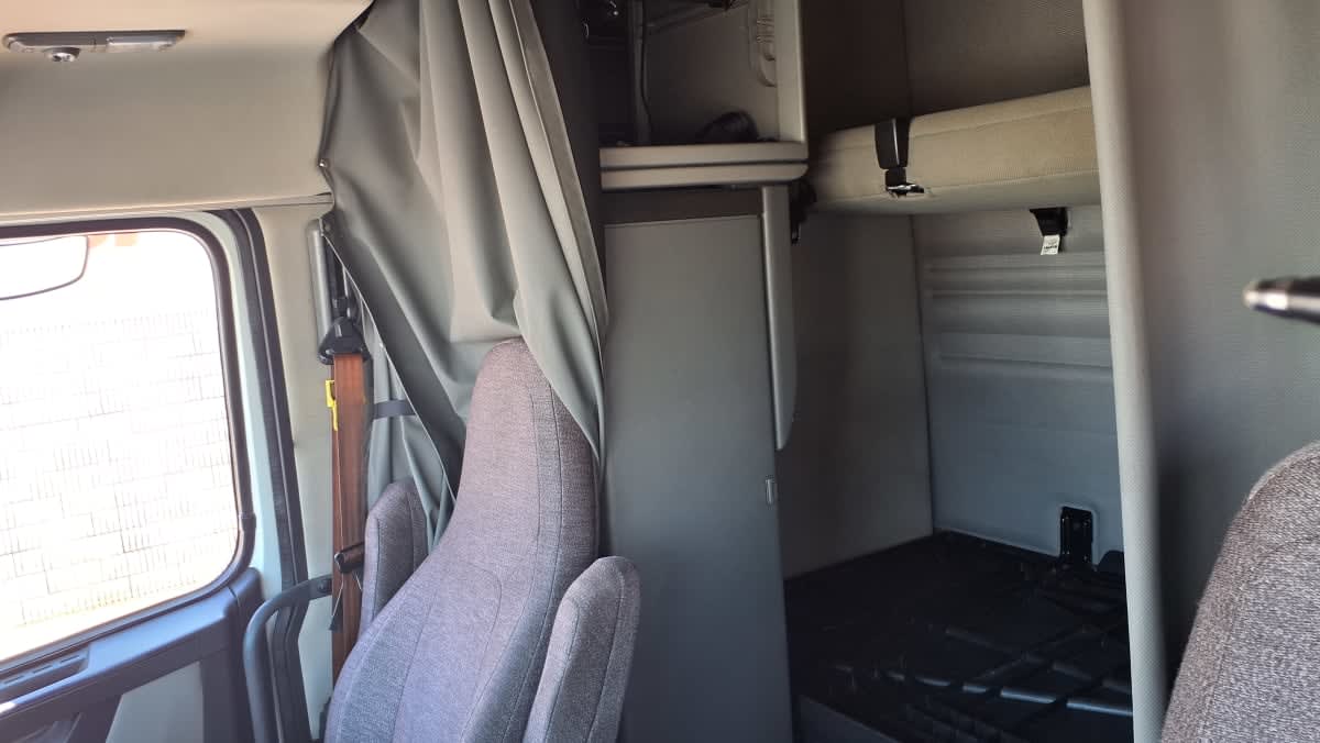 2020 Volvo VNR64T-640 243453