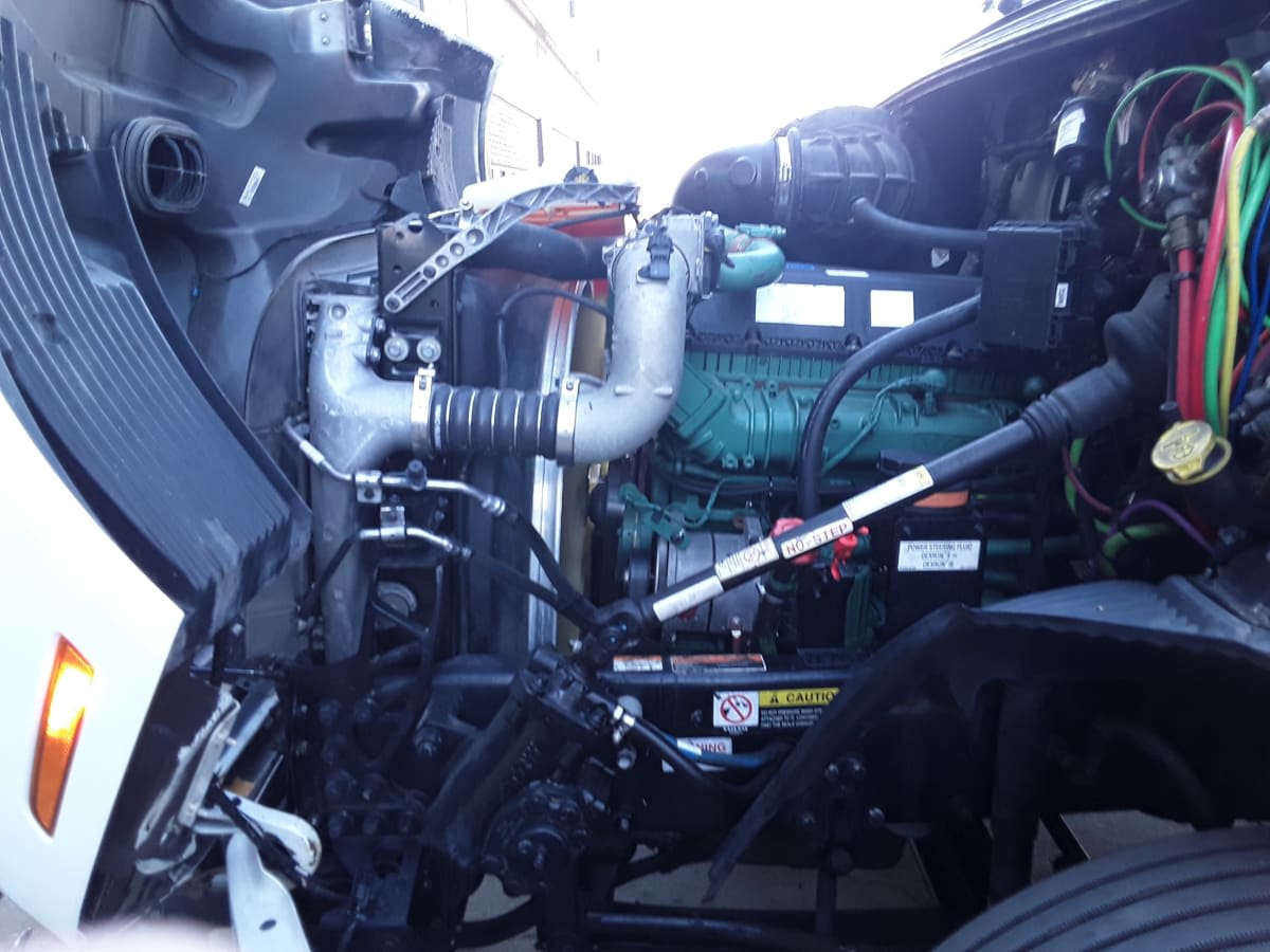 2020 Volvo VNR64T-640 243487