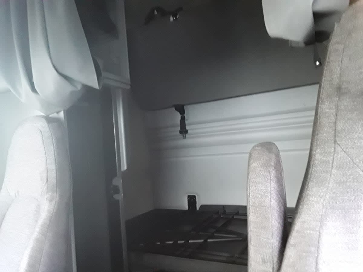 2020 Volvo VNR64T-640 243487