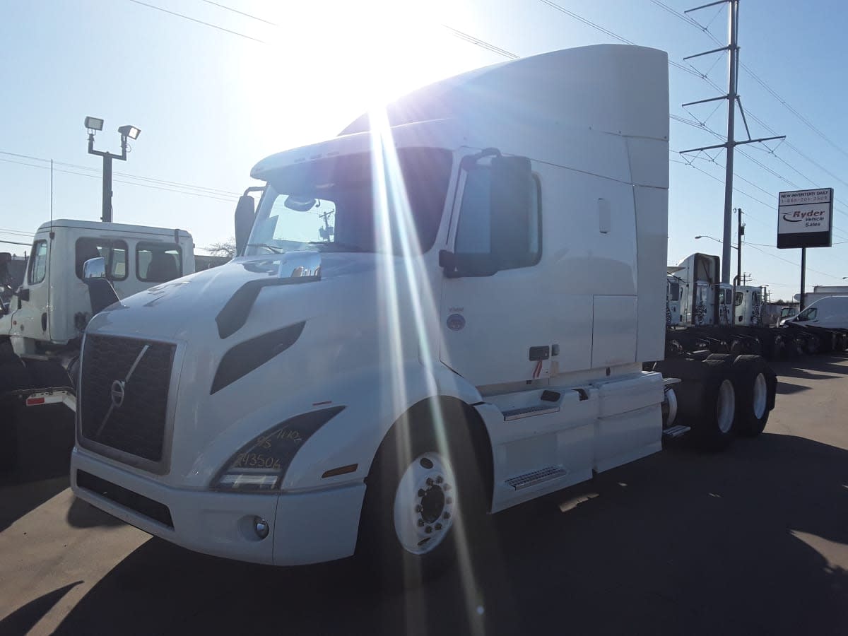 2020 Volvo VNR64T-640 243506