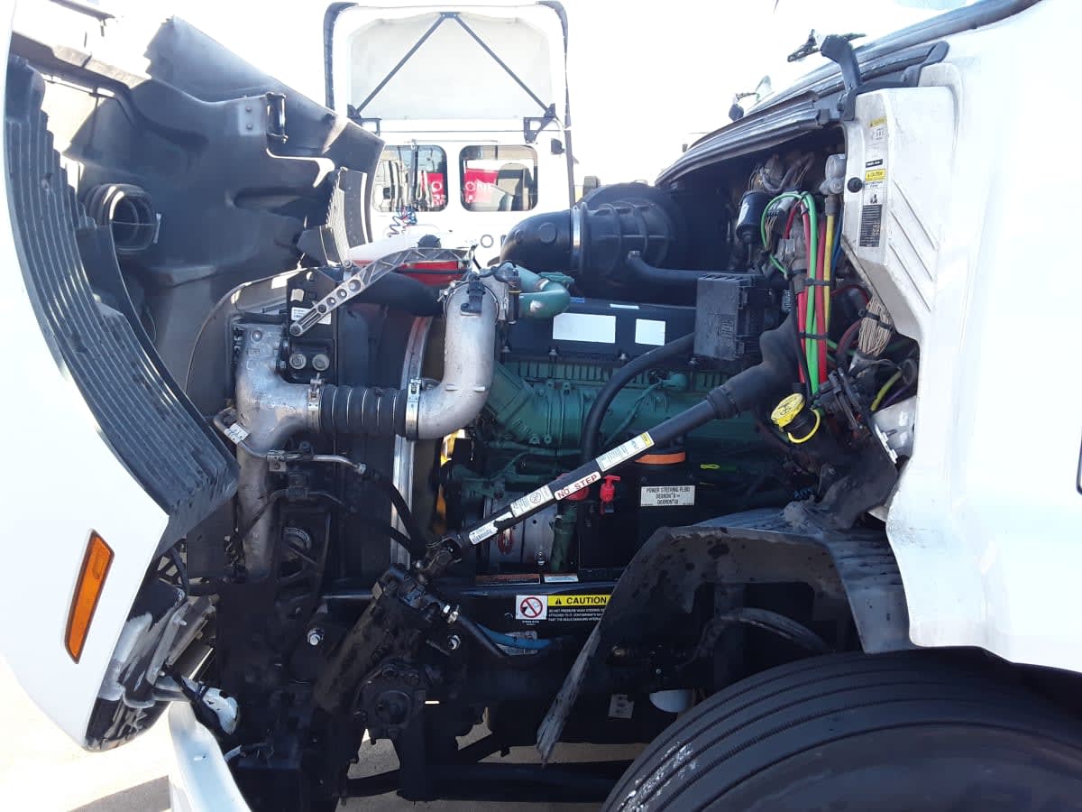 2020 Volvo VNR64T-640 243506