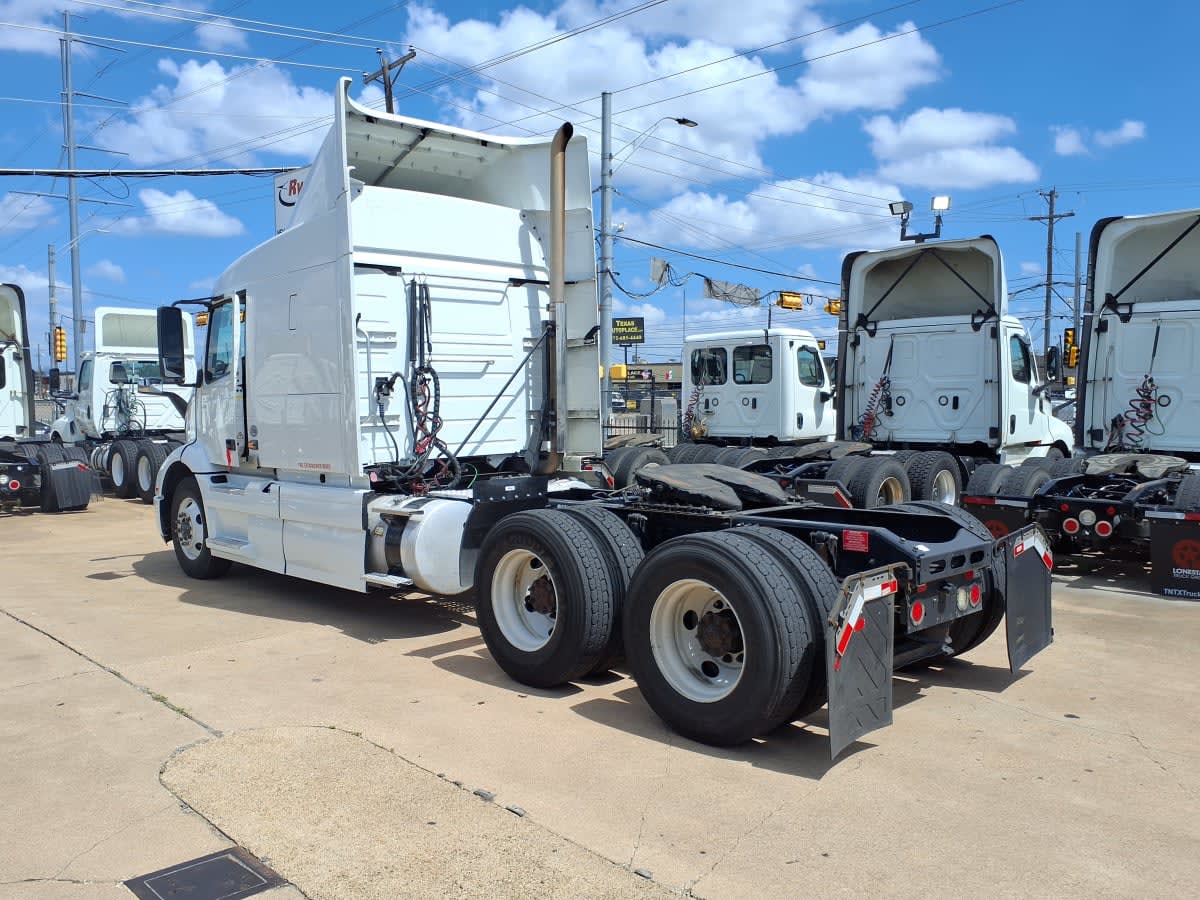 2020 Volvo VNR64T-640 243508