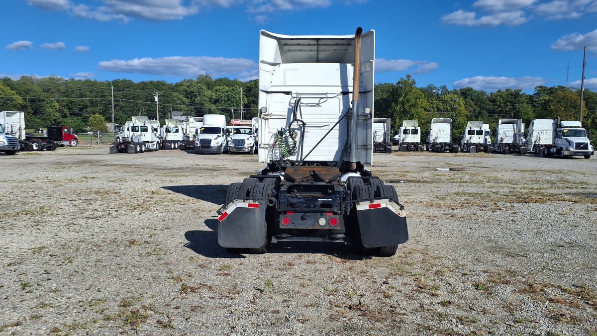 2020 Volvo VNR64T-640 243552