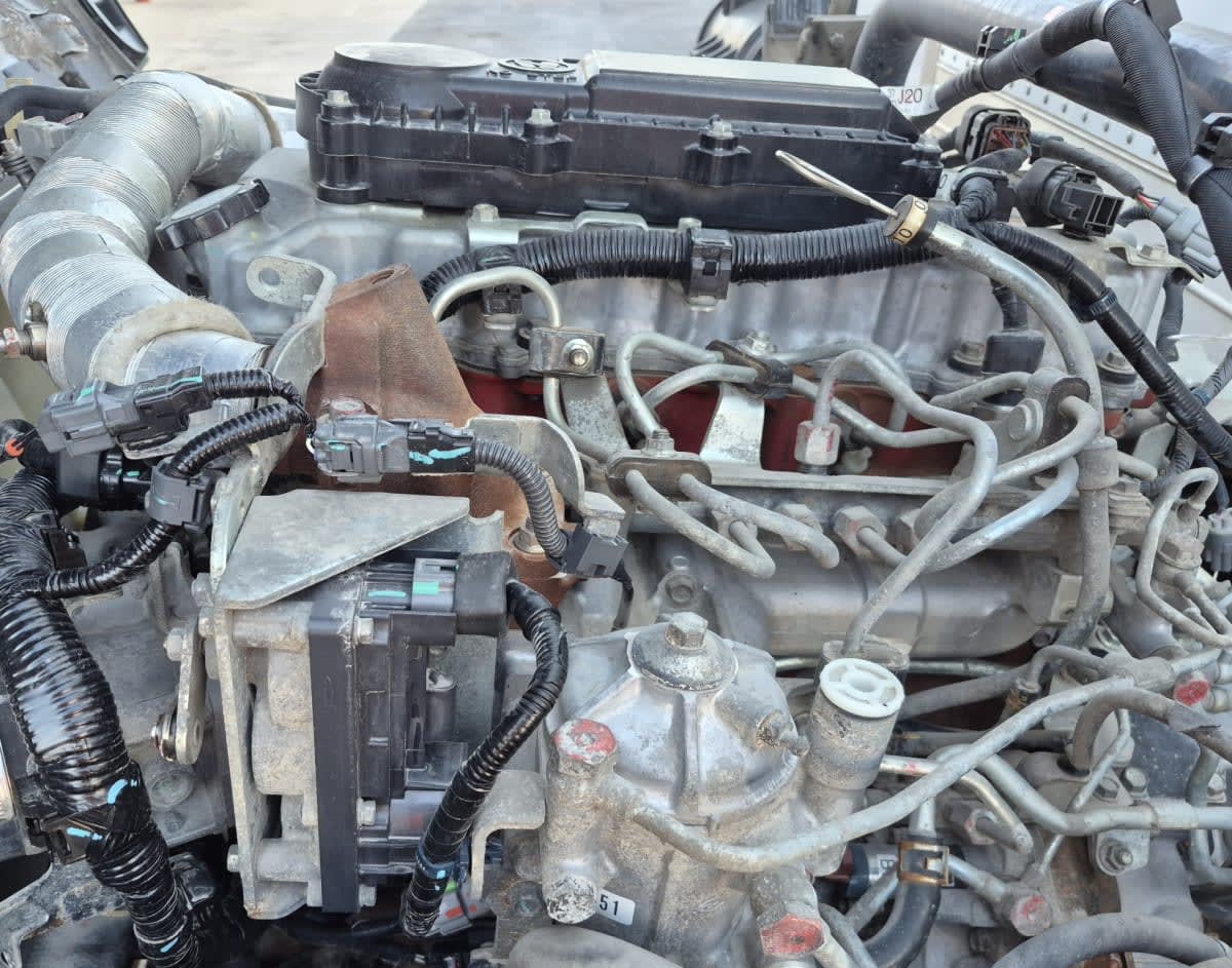 2019 Hino HINO 195 243558 2019 Hino HINO 195 243558