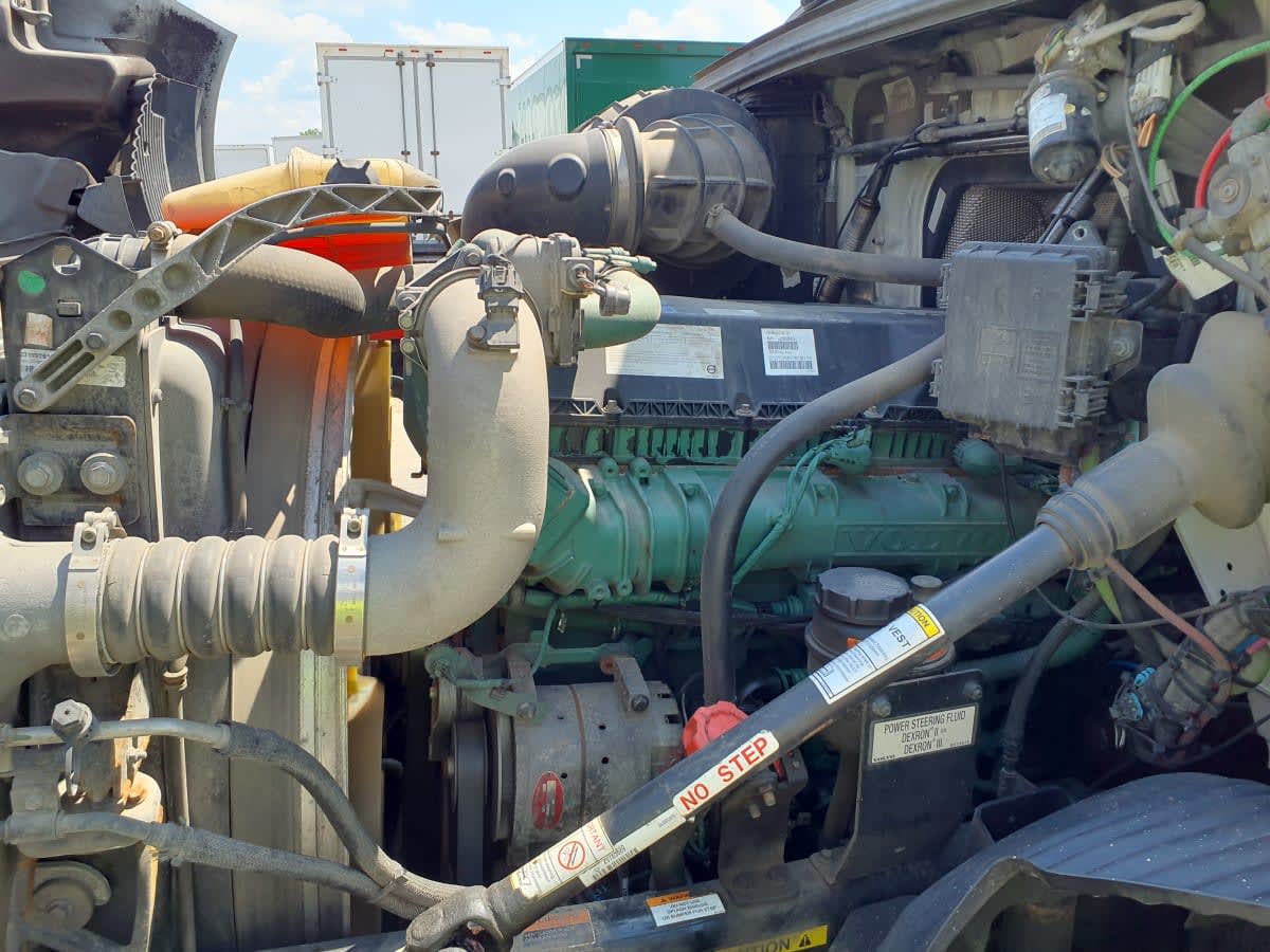 2020 Volvo VNR64T-640 243595