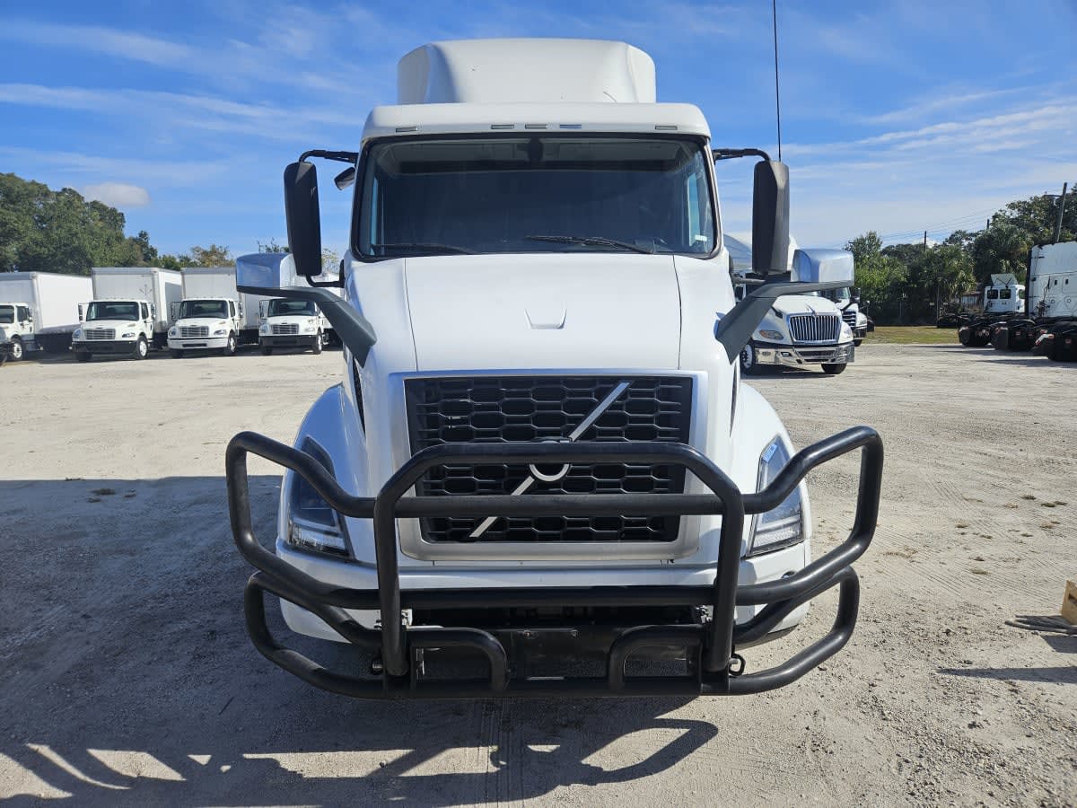 2020 Volvo VNR64T-640 243599