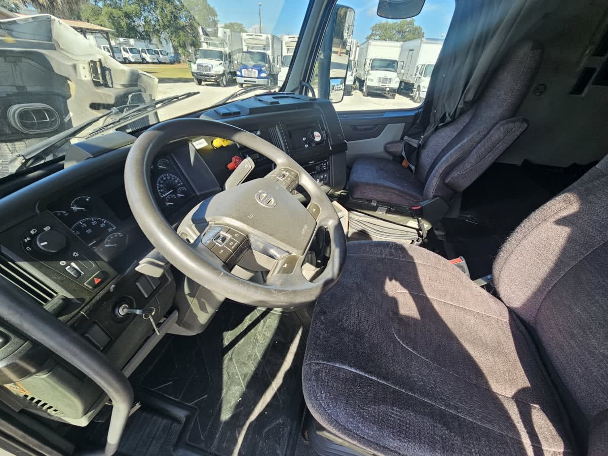 2020 Volvo VNR64T-640 243599