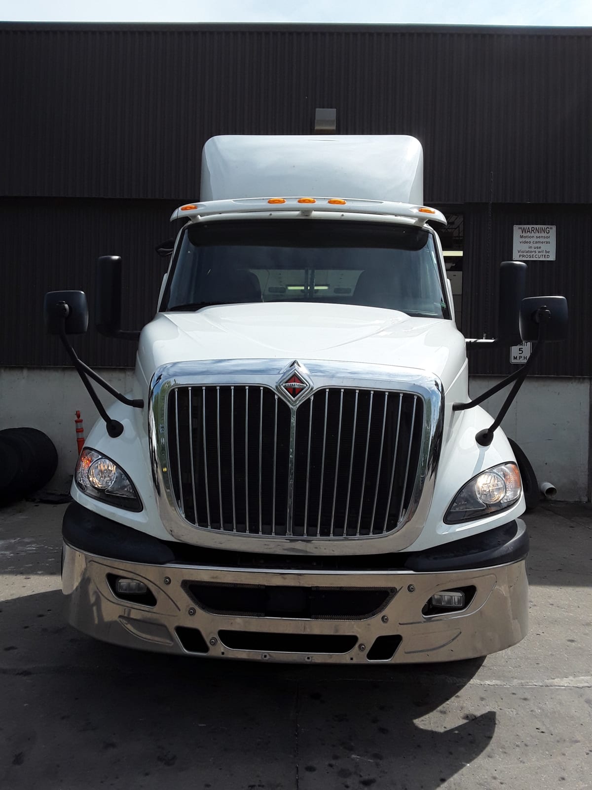 2020 Navistar International RH613 DAYCAB S/A 243628