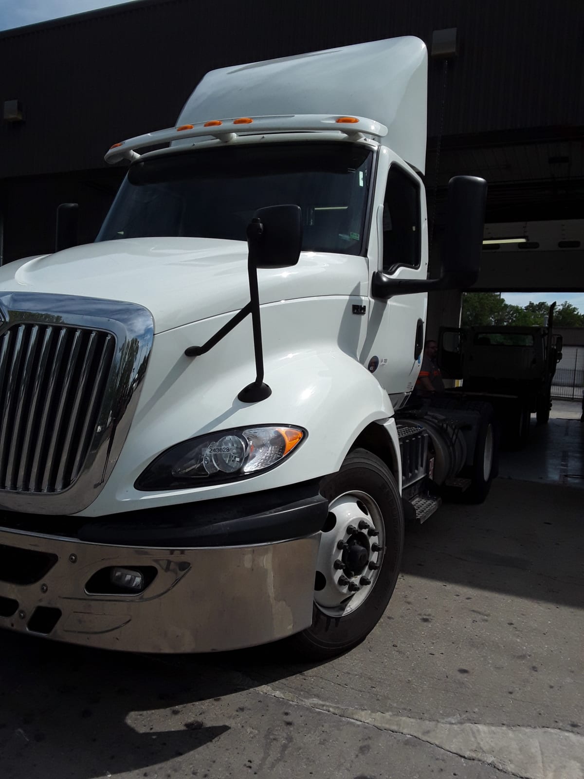 2020 Navistar International RH613 DAYCAB S/A 243628