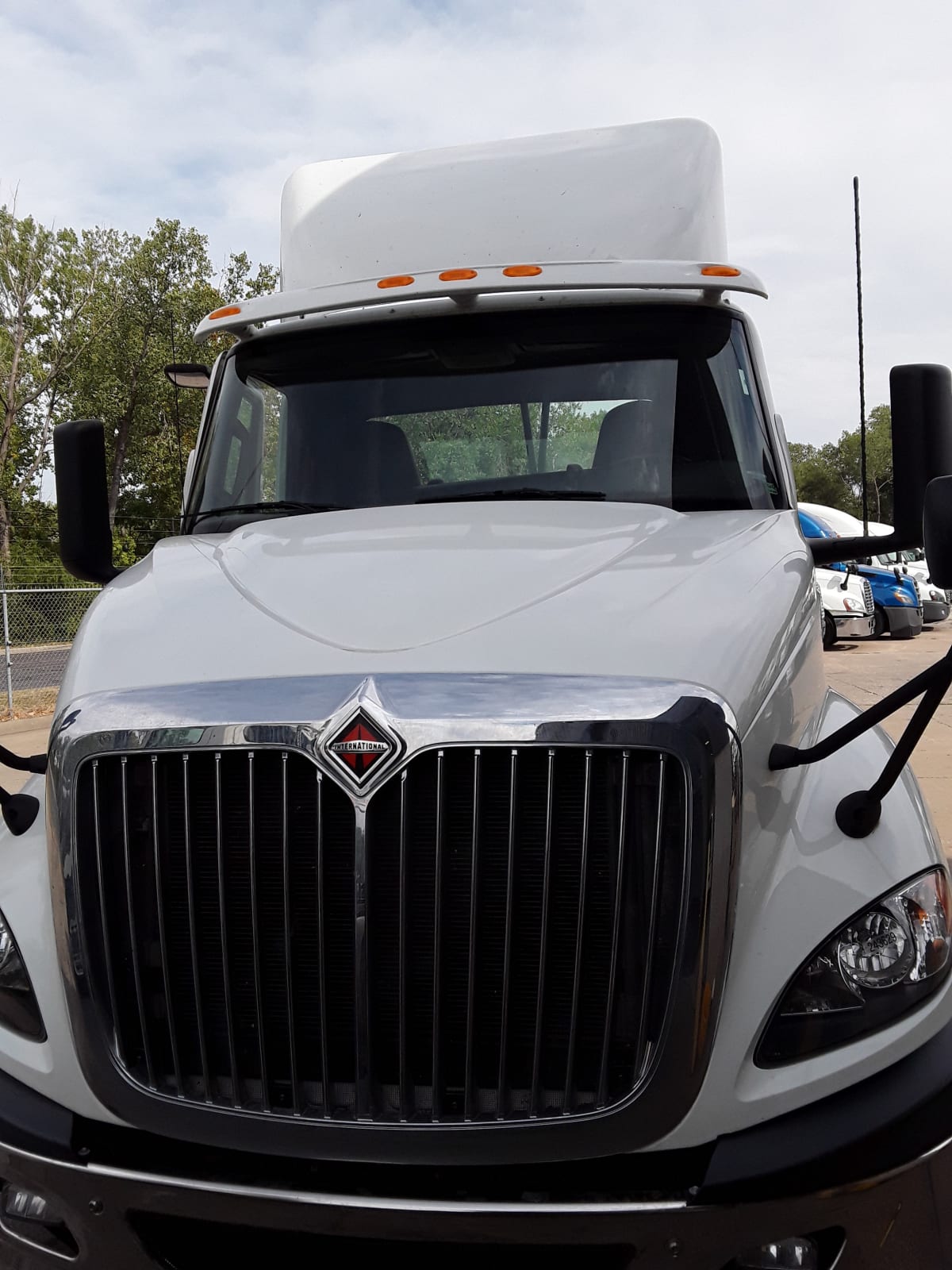 2020 Navistar International RH613 DAYCAB S/A 243629