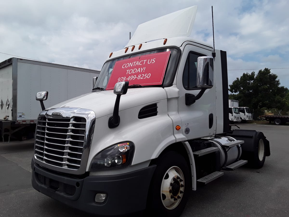 2020 Freightliner/Mercedes CASCADIA 113 243648