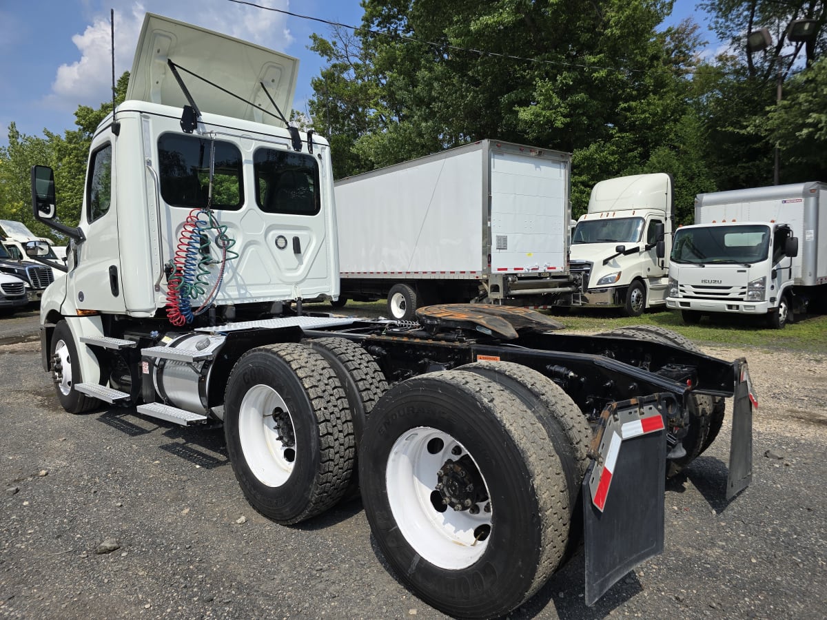 2020 Freightliner/Mercedes NEW CASCADIA PX12664 243663