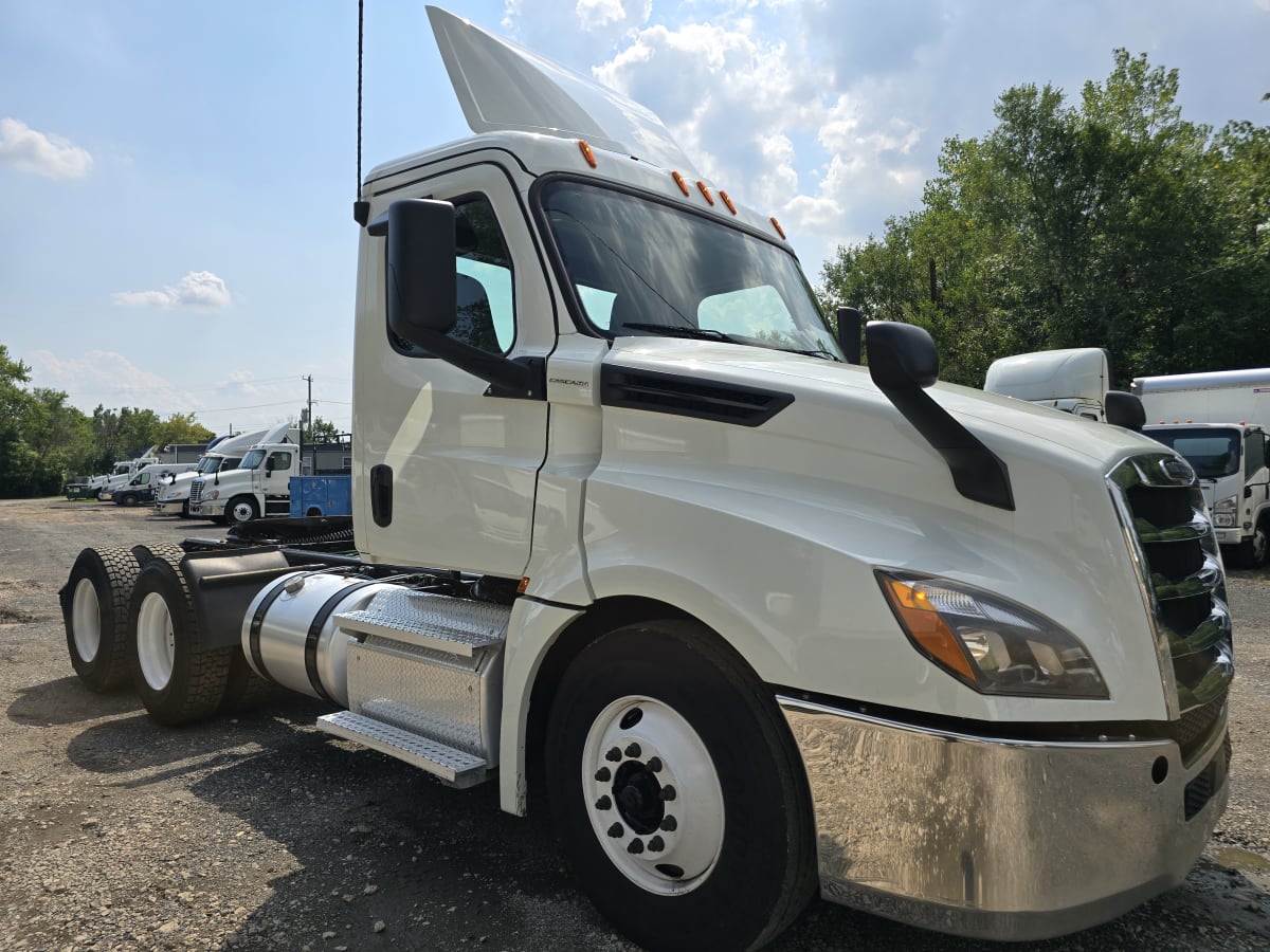 2020 Freightliner/Mercedes NEW CASCADIA PX12664 243663