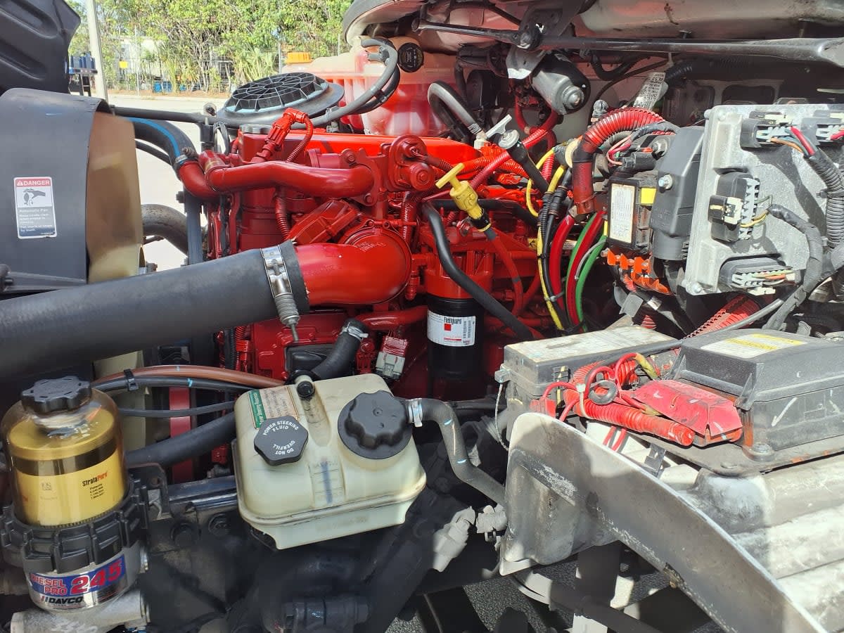 2020 Freightliner/Mercedes M2 106 243669