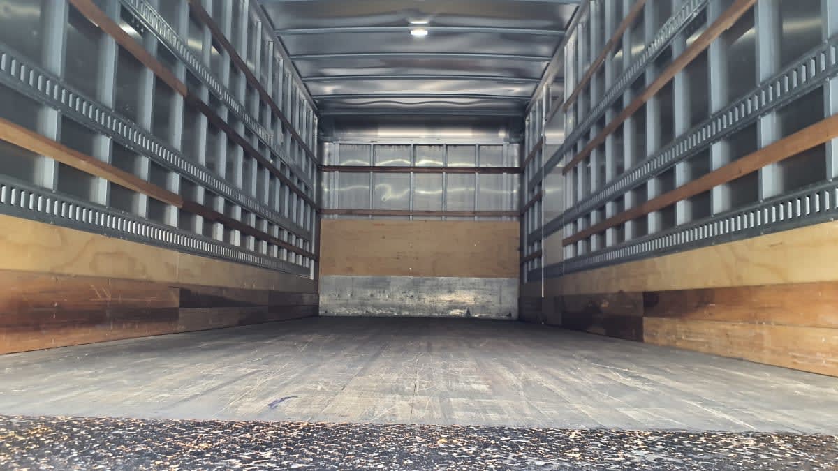 2020 Freightliner/Mercedes M2 106 243672