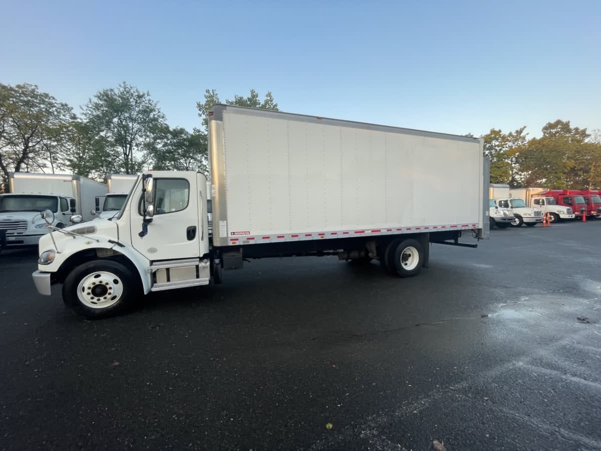 2020 Freightliner M2 106 243787
