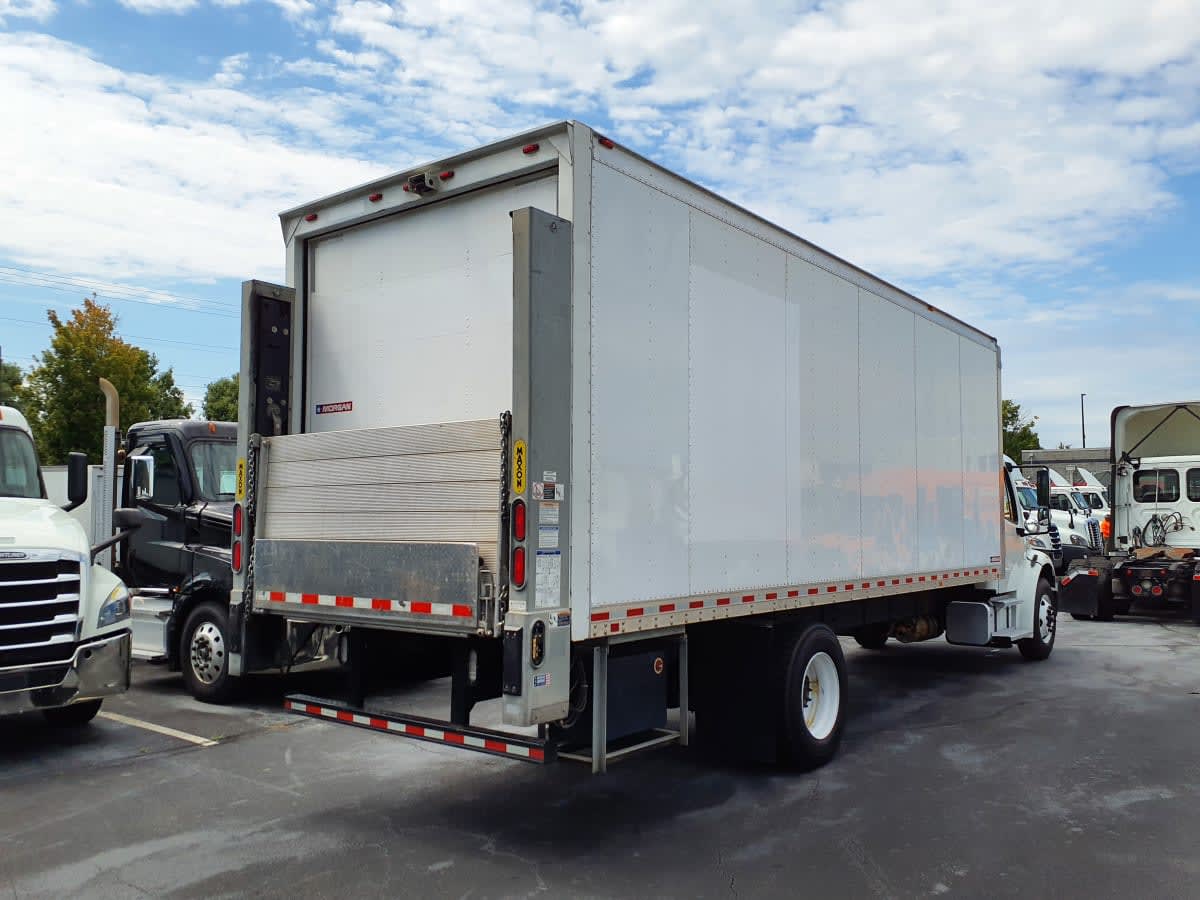 2020 Freightliner M2 106 243789