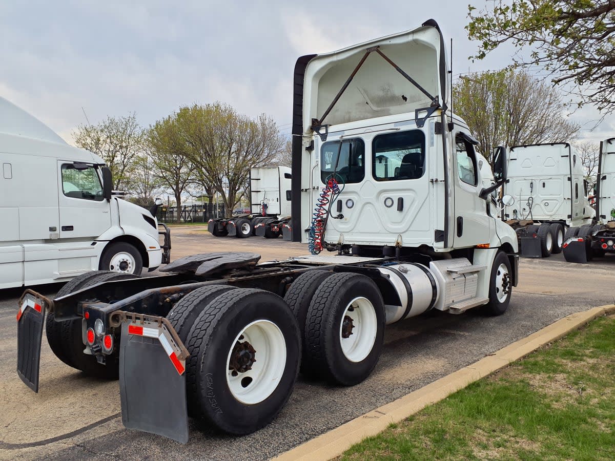 2020 Freightliner/Mercedes NEW CASCADIA PX12664 244051