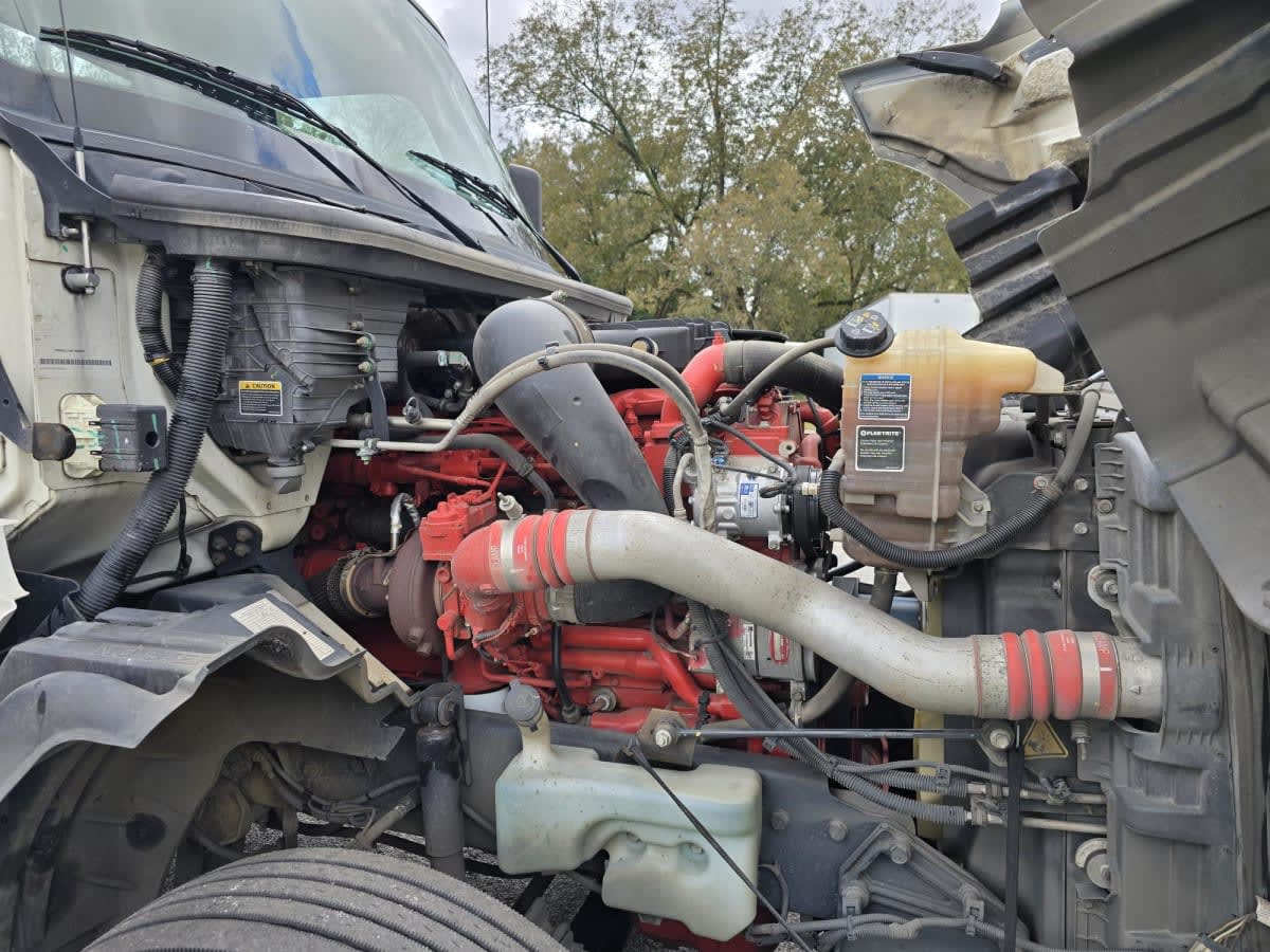 2020 Navistar International LT625 DAYCAB T/A 244061