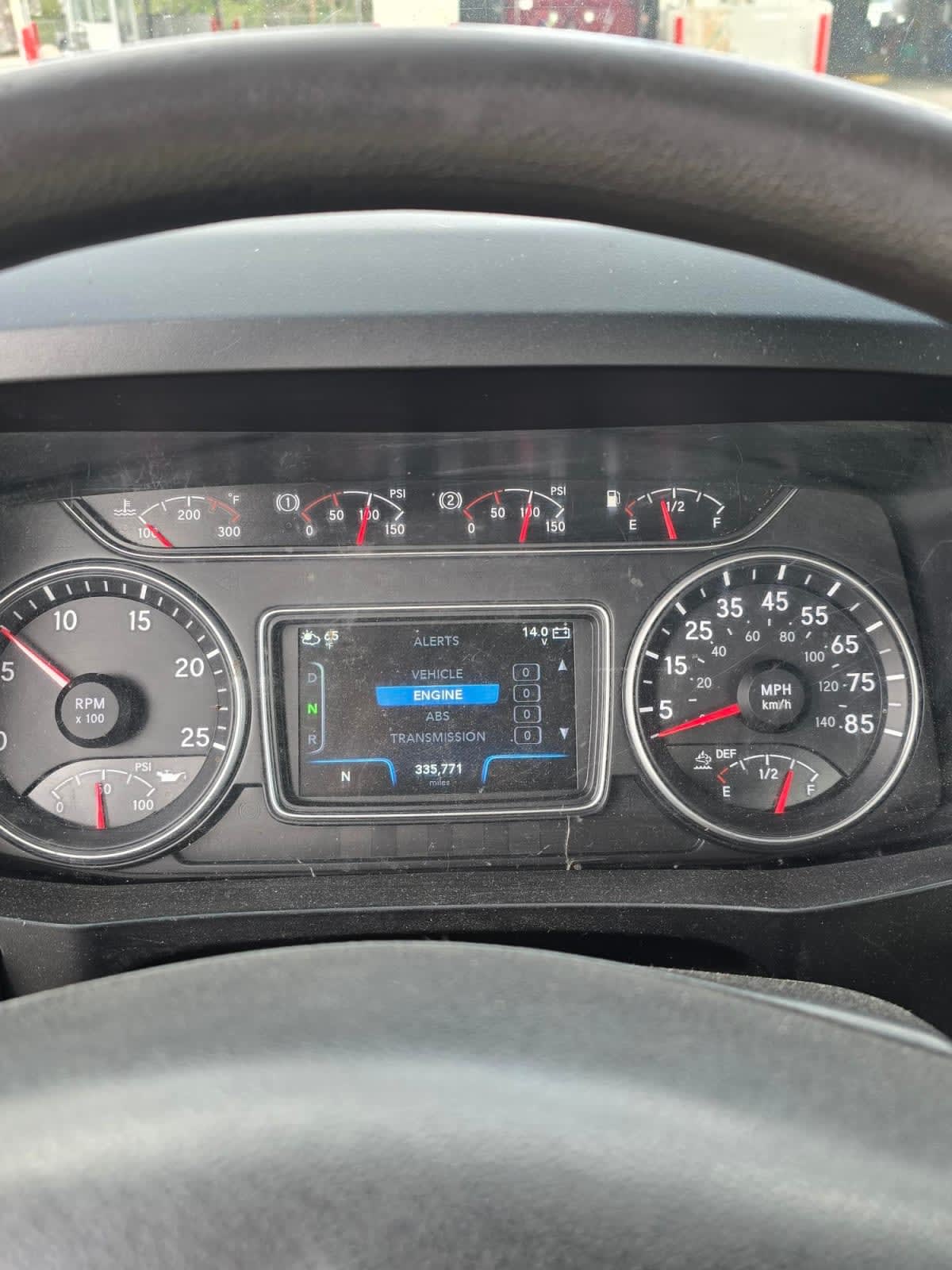 2020 Navistar International LT625 DAYCAB T/A 244061