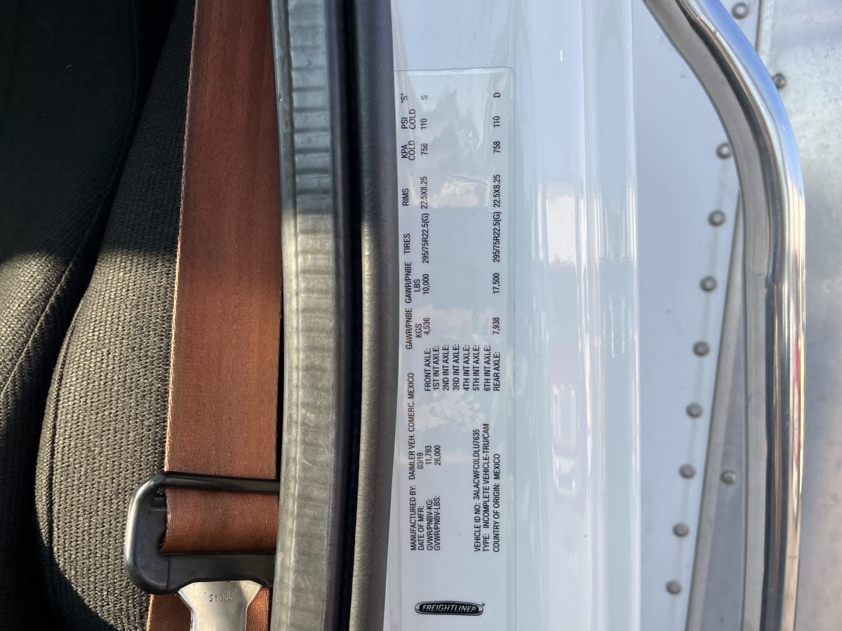 2020 Freightliner/Mercedes M2 106 244089