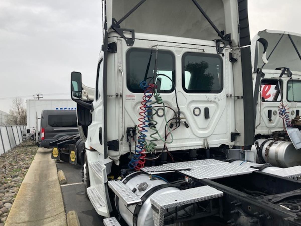 2020 Freightliner - image 6