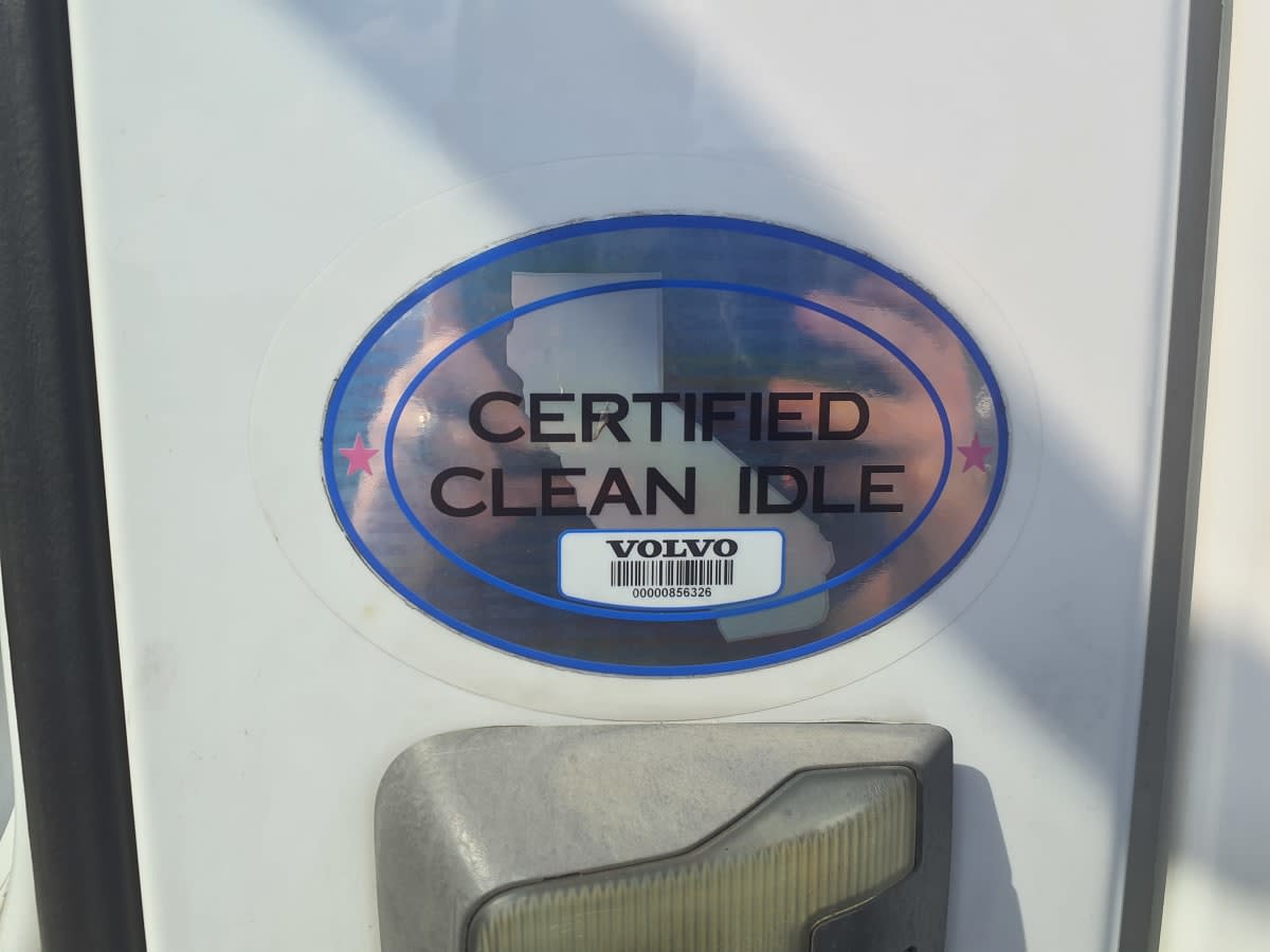 2020 Volvo VNL64T-300 244222