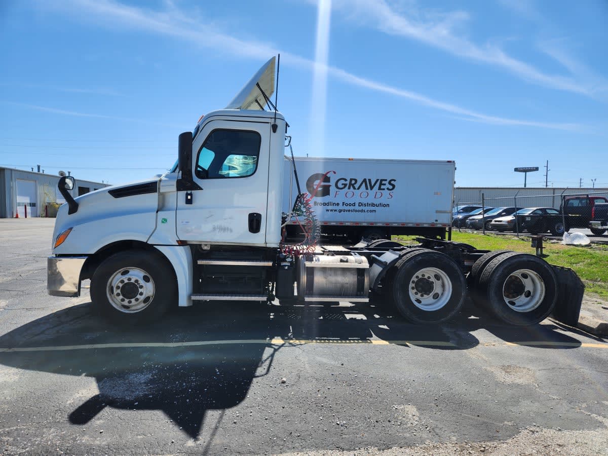 2020 Freightliner/Mercedes NEW CASCADIA PX12664 244427
