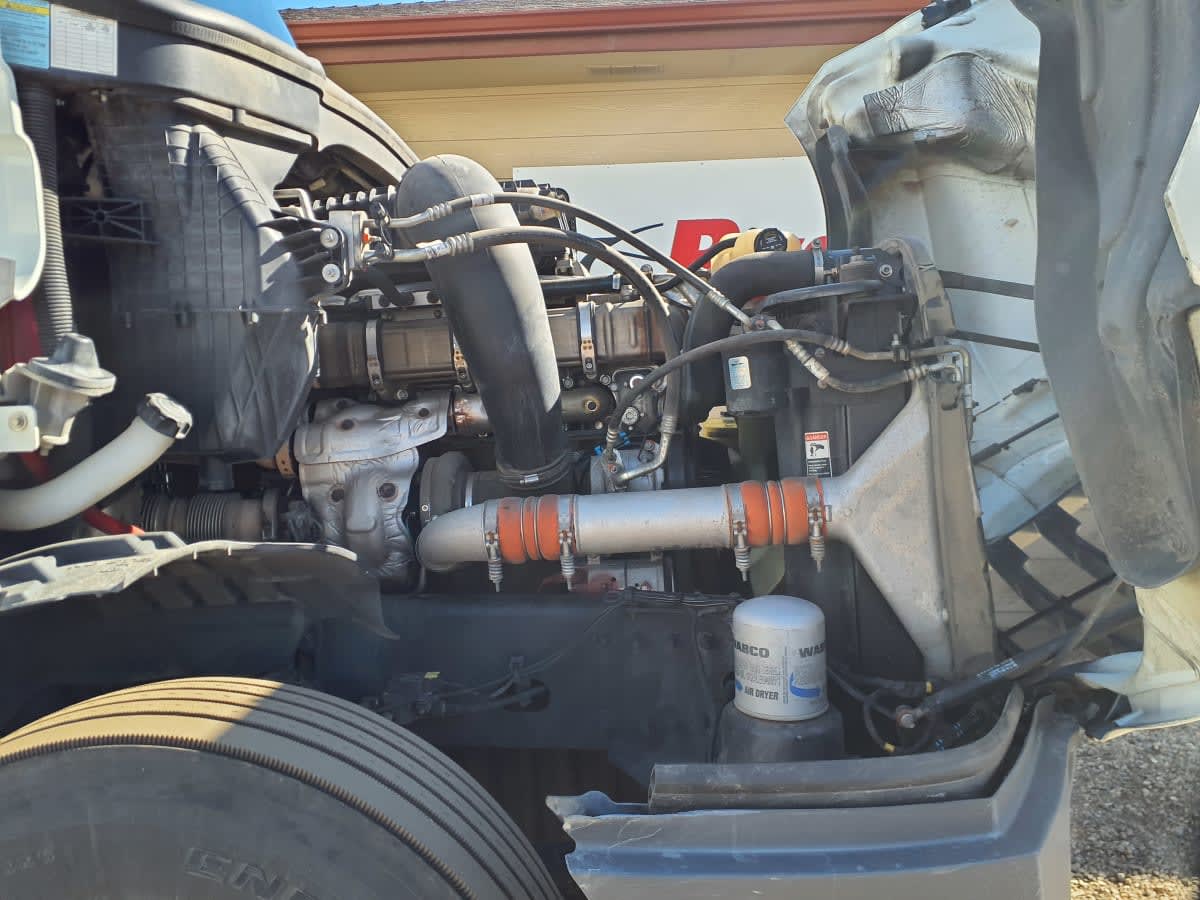 2020 Freightliner - image 9