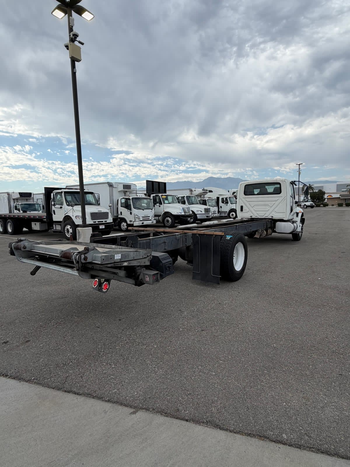 2020 International MV in Fontana, CA — photo 4