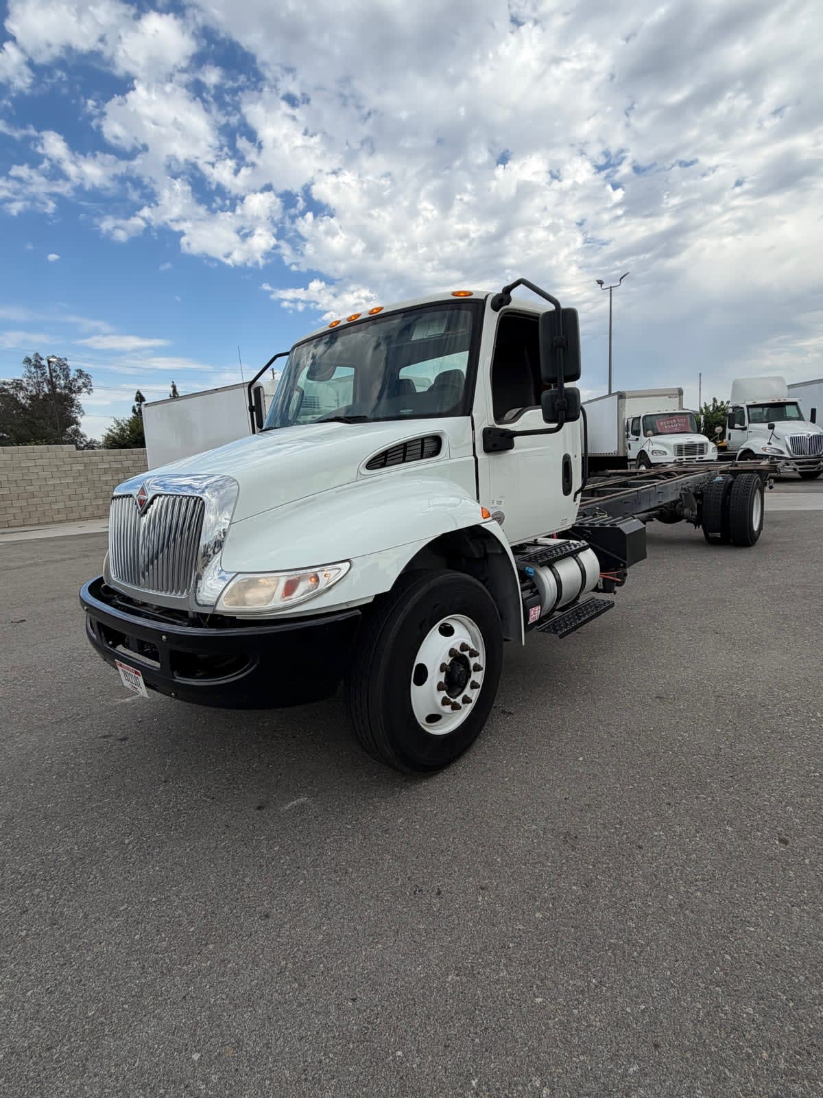 2020 International MV in Fontana, CA — photo 3