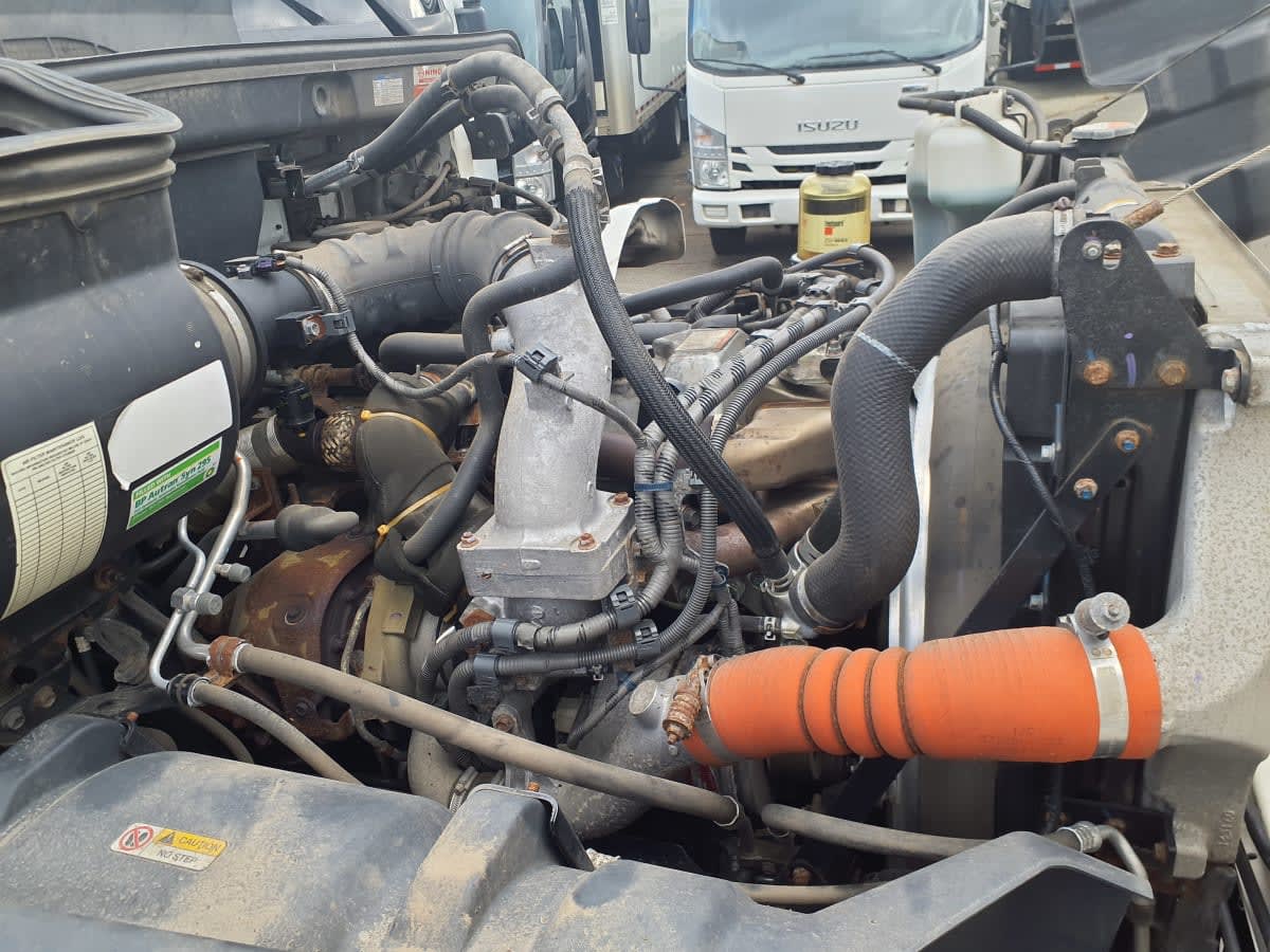 2020 Hino HINO 268 245035