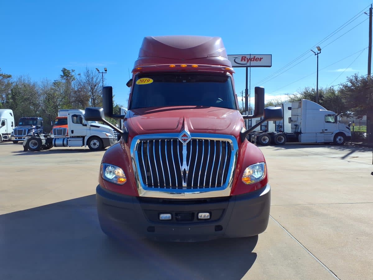 2019 Navistar International LT625 SLPR CAB 245092