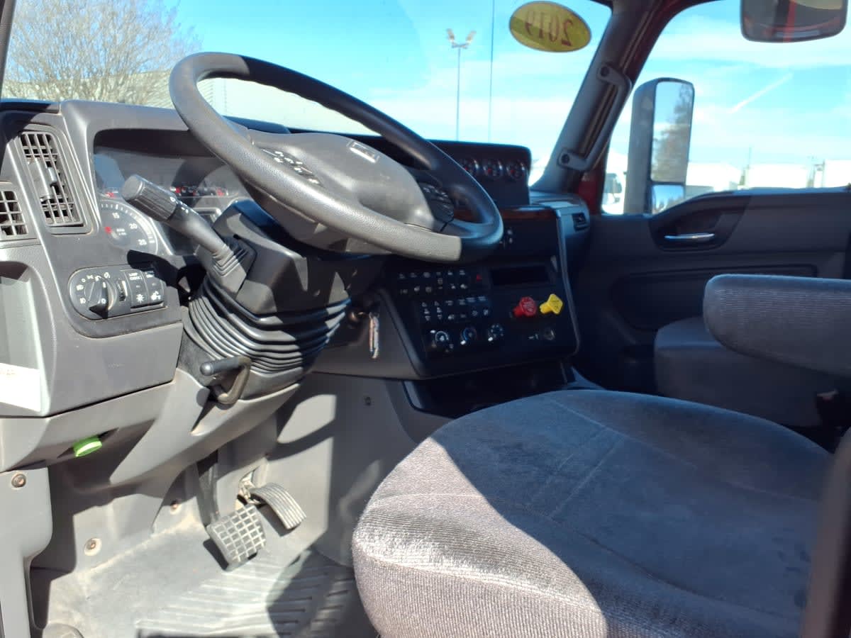 2019 Navistar International LT625 SLPR CAB 245092