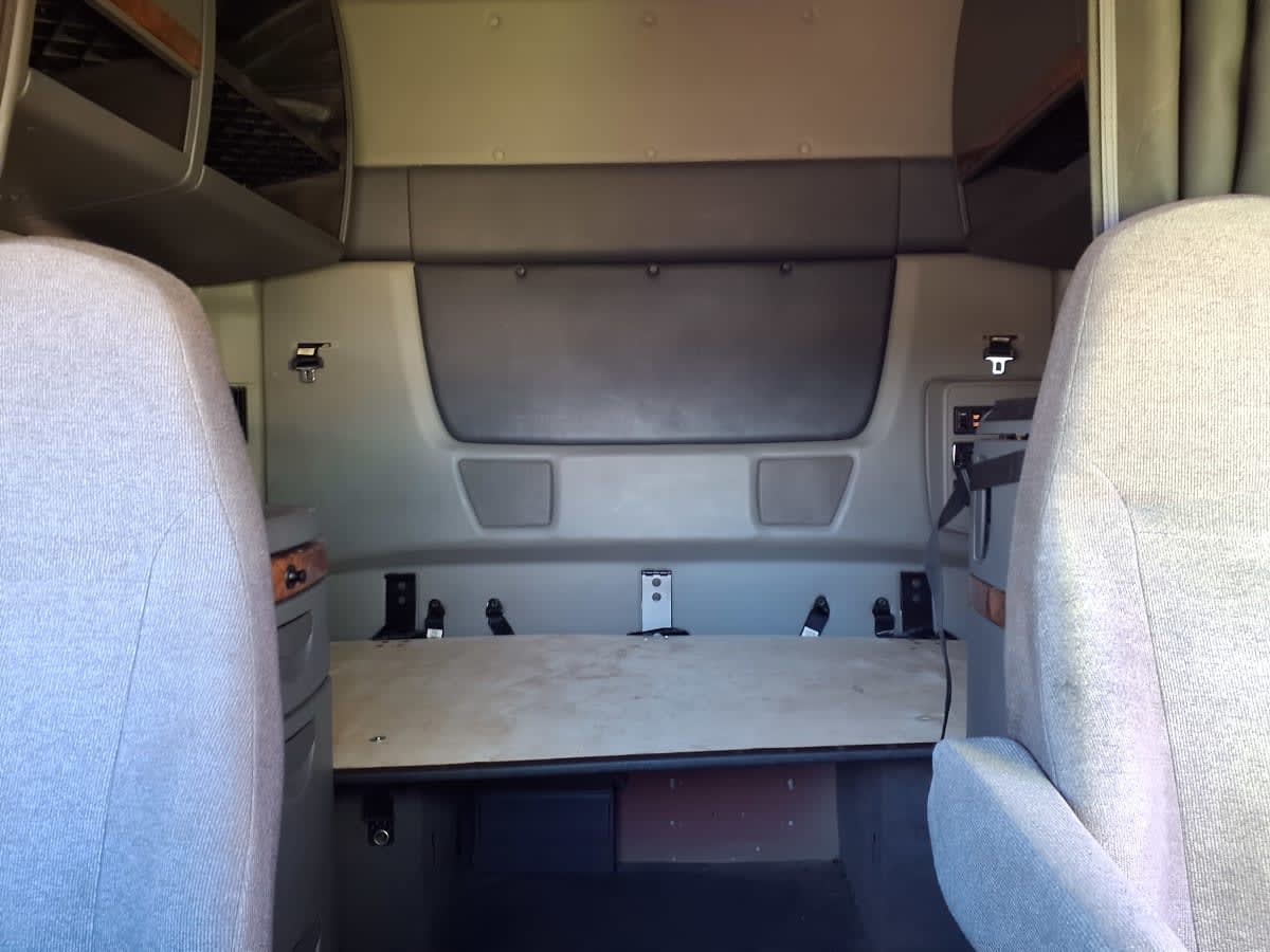 2019 Navistar International LT625 SLPR CAB 245092