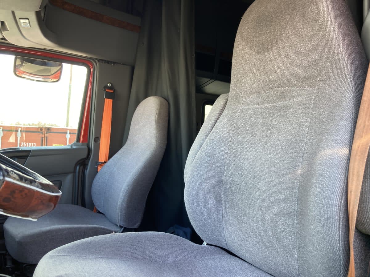 2020 Navistar International LT625 SLPR CAB 245093