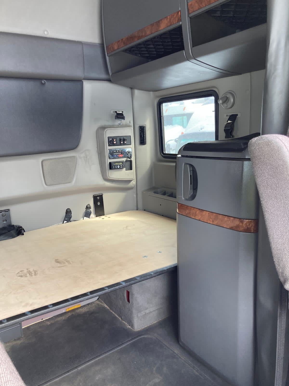 2020 Navistar International LT625 SLPR CAB 245094