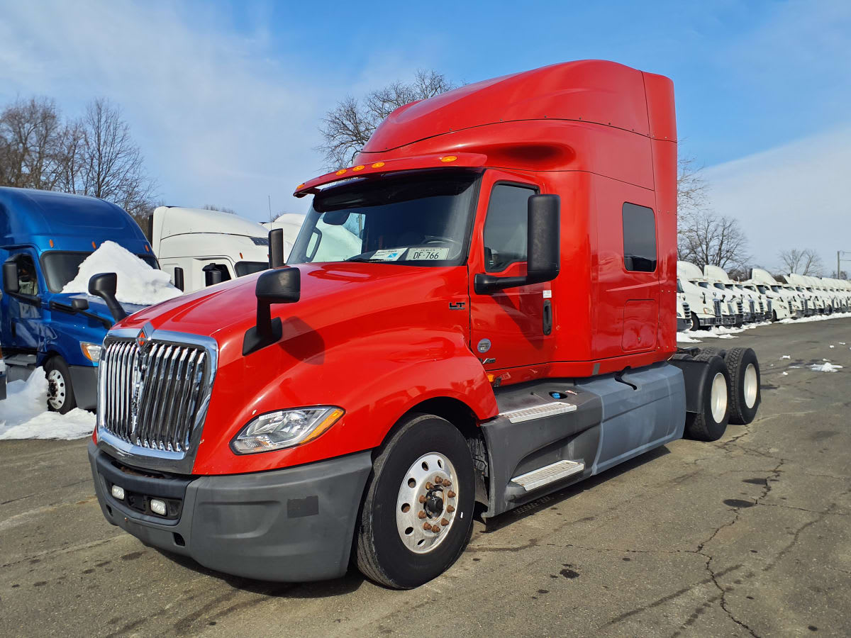 2020 Navistar International LT625 SLPR CAB 245095