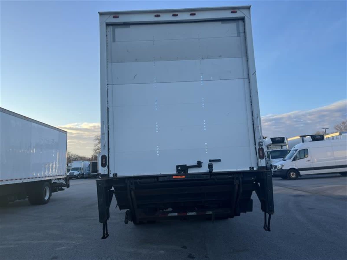 2020 Freightliner/Mercedes M2 106 245096