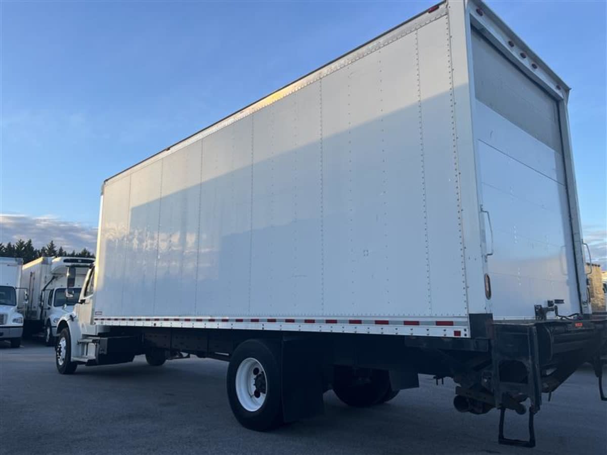 2020 Freightliner/Mercedes M2 106 245096