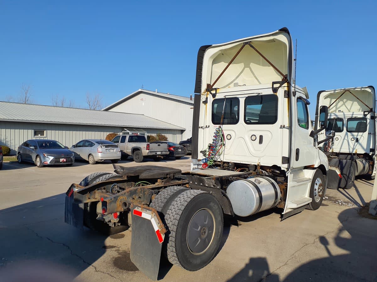 2020 Freightliner/Mercedes NEW CASCADIA 116 245176