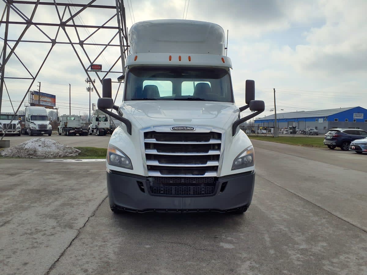 2020 Freightliner/Mercedes NEW CASCADIA 116 245180