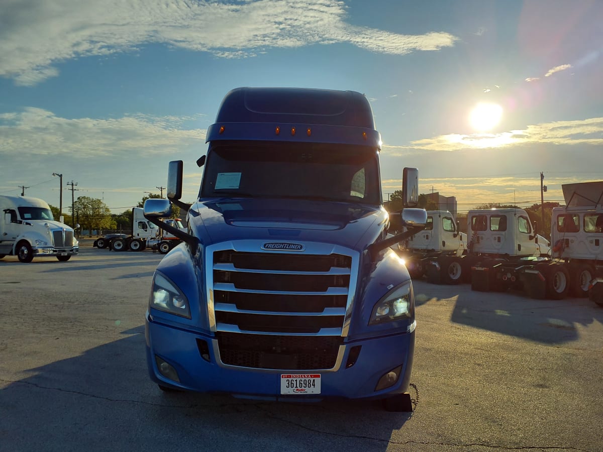 2020 Freightliner/Mercedes NEW CASCADIA PX12664 245249