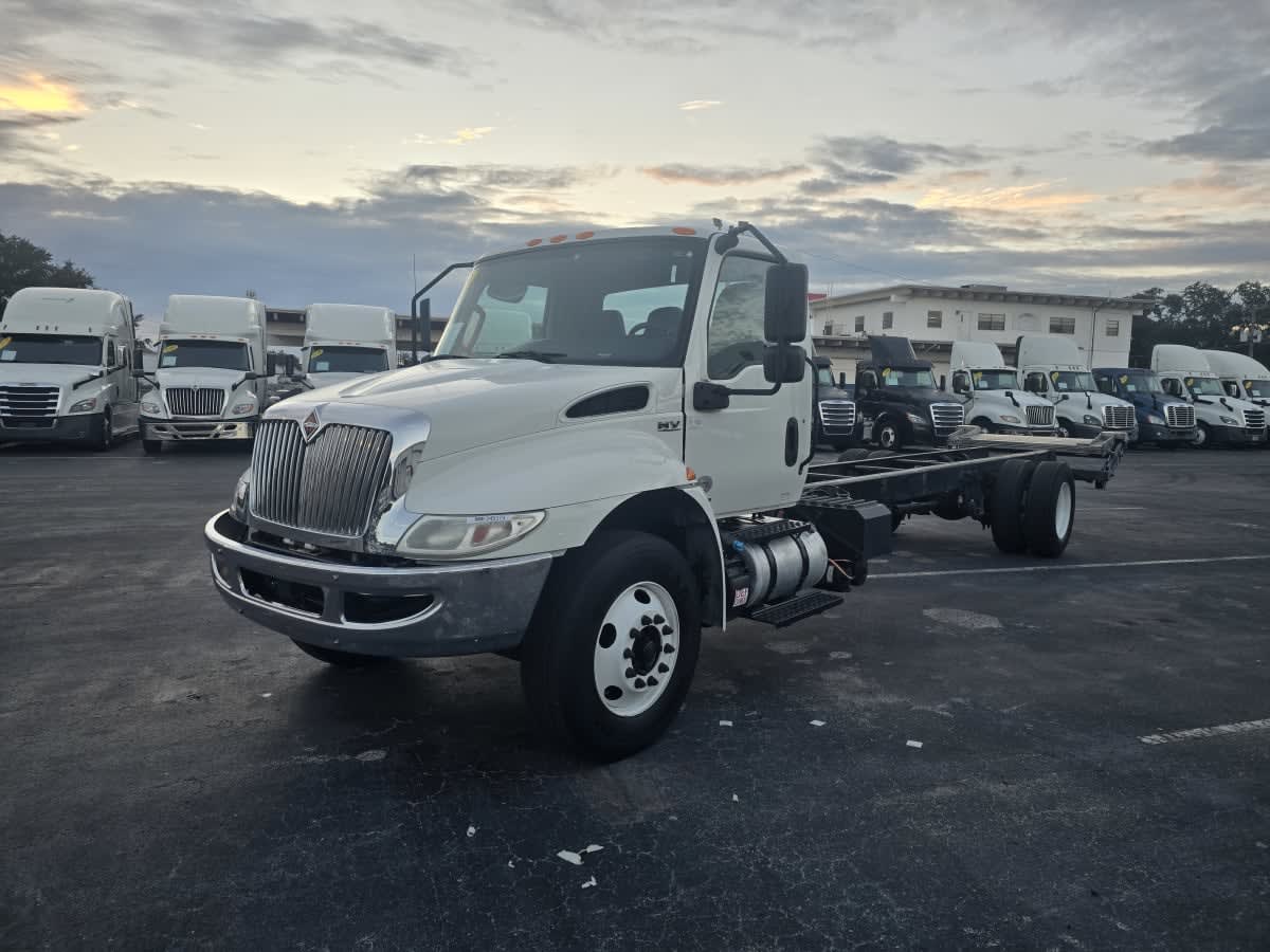 2020 International MV in Tampa, FL — photo 3