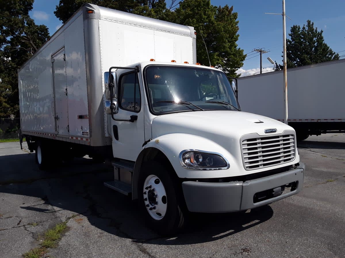 2020 Freightliner M2 106 in Allentown, PA — photo 3